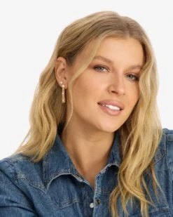 Julian Triple Diamond Soft Chain Hoops - Gold|White Diamondettes 10 Julian Triple Diamond Soft Chain Hoops - Gold|White Diamondettes -Melinda Maria JulianTripleDiamondSoftChainHoops E7142 G WTCZ E V2