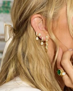 She's A Boss Studs 6mm - Gold|White Diamondettes -Melinda Maria Melinda She saBoss 0334 LS